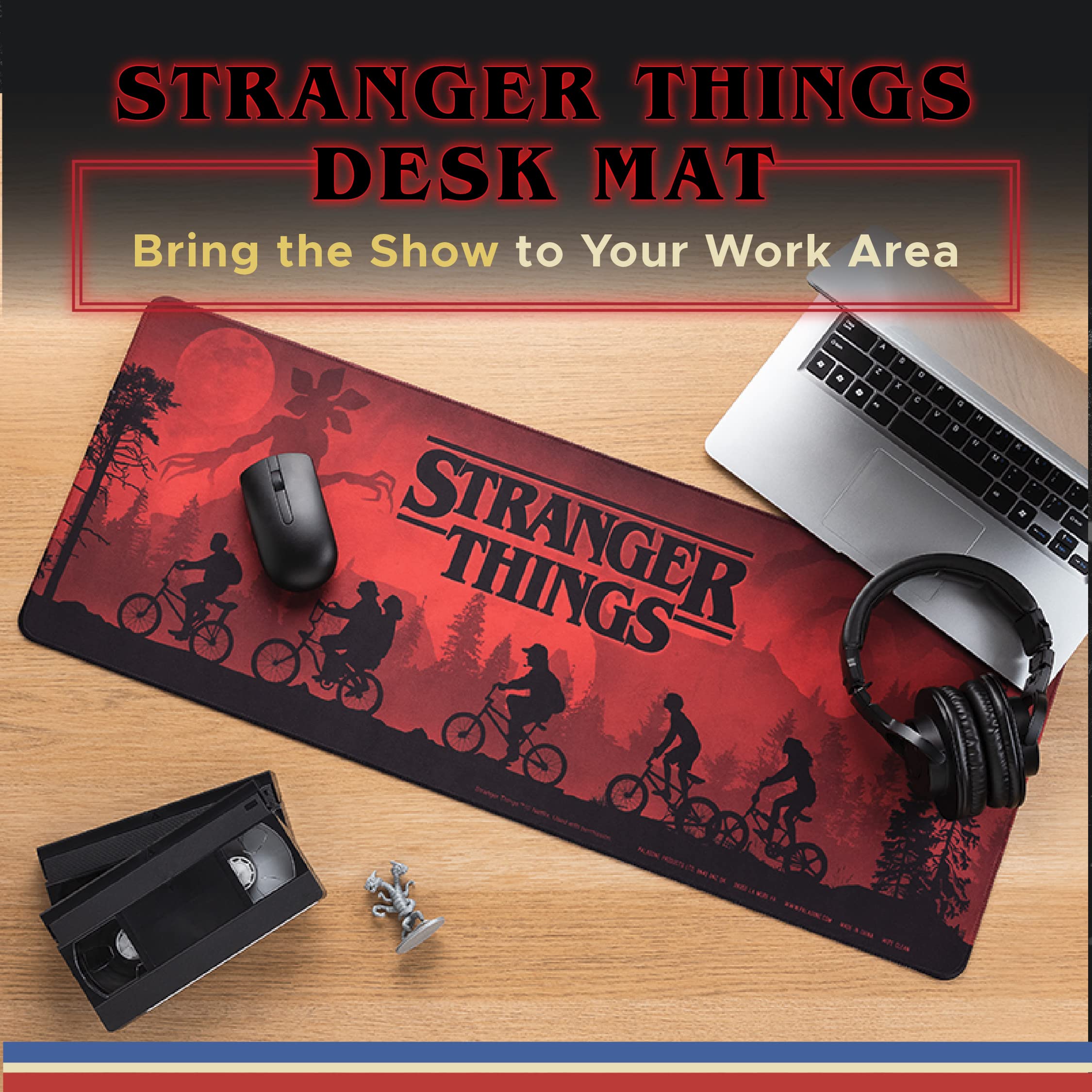 Amazon | Paladone Stranger Things ロゴ デスクマット | 公式